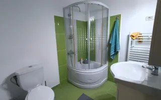 Casă tip englezesc/ Vlădești – 124 mp utili, mobilată și utilată - Poză 16