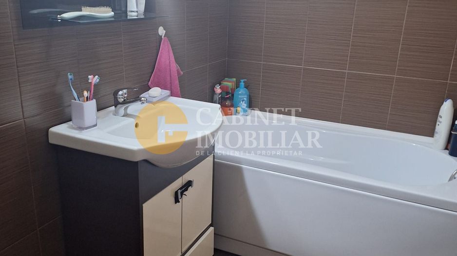 2 Camere Decomandat -Etaj  - Bloc 2016 - Cug - Poză 7