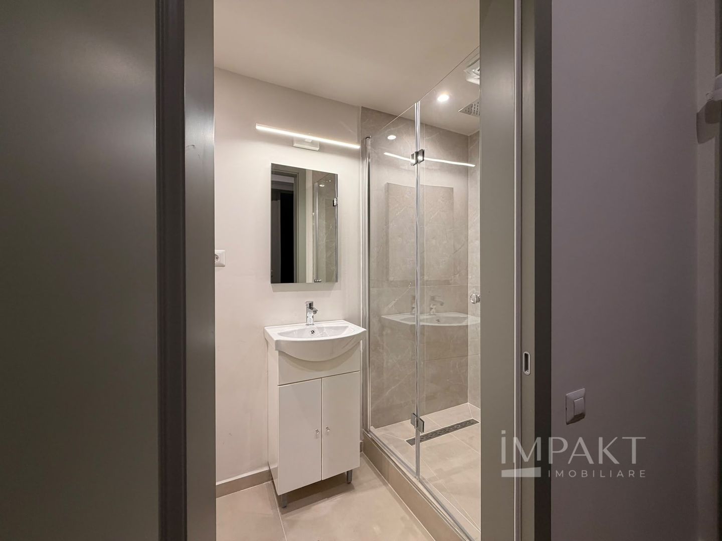 Apartament lux, lângă Casa de Cultură a Studenților! - Poză 7