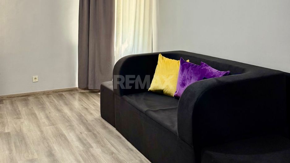 De vânzare 94 m2, două apartamente cu intrare separată, 4 dormitoare,  Centru, Mun. Chișinău - Poză 2