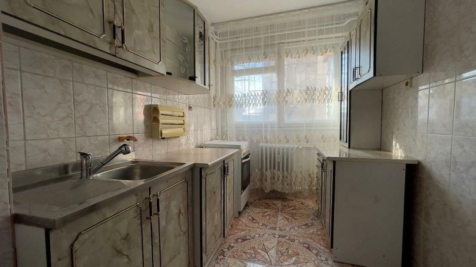 APARTAMENT LUMINOS ZONA MIHAI BRAVU - Poză 2