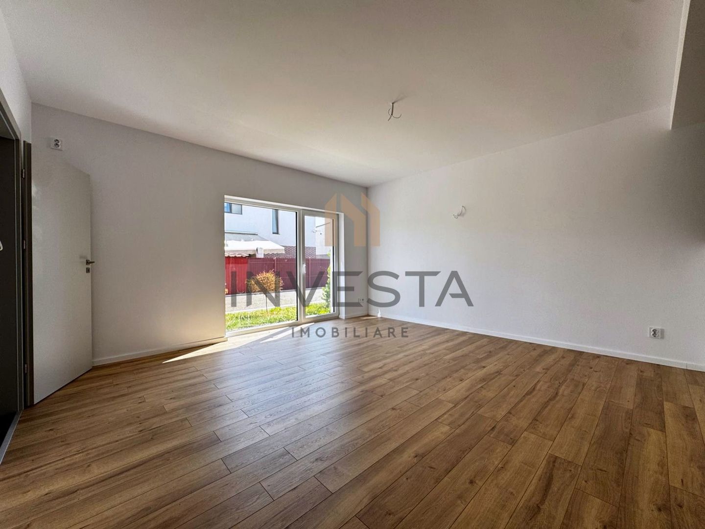Casa tip duplex de vanzare, constructie noua, strada privata, Floresti - Poză 6