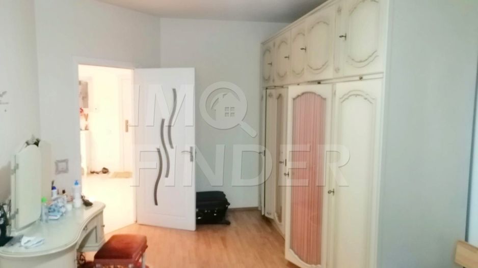 Apartament la Cheie Parcare cu CF in Iris - Poză 2