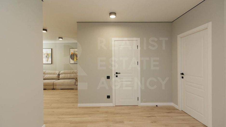 Vânzare, apartament, 2 camere +living, bul. Mircea cel Bătrân, Ciocana - Poză 3