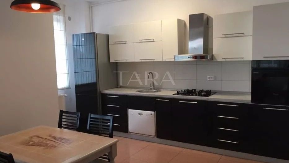 Apartament cu 3 camere de vânzare în zona Andrei Muresanu - Poză 5