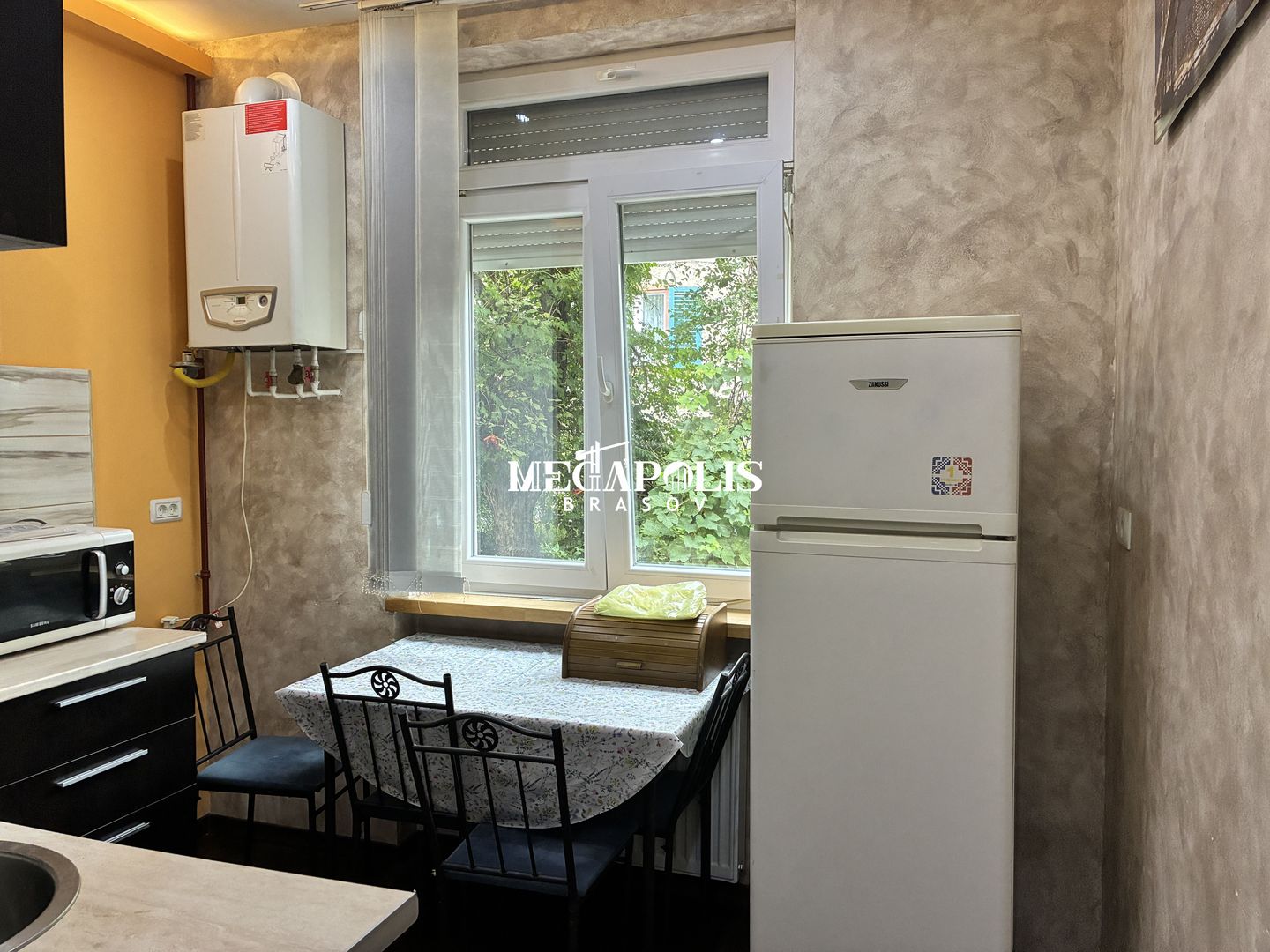 Garsonieră / Brașovul vechi / Perfectă pentru studenți - Poză 4