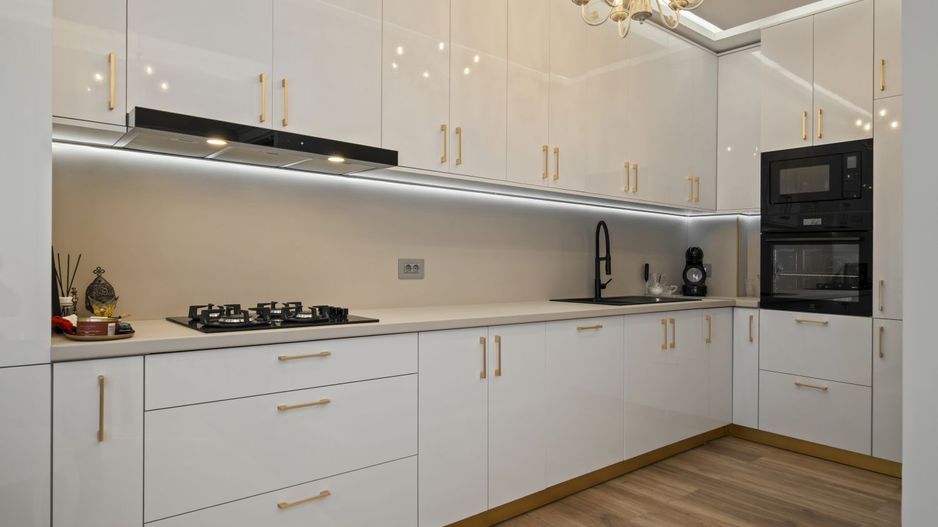 CASA COMPLET RENOVATA || 2 CAMERE|| 2 BAI || CENTRALA PROPRIE - Poză 6