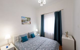 Piata Unirii|, apartament lux| cladire istorica| centrala proprie| 04.10.26 - Poză 7