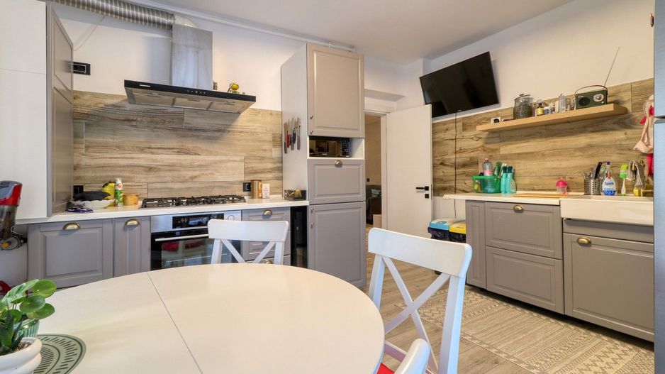 Apartament PREMIUM 4 camere | 92 mp | 2 băi | Parcare inclusă | - Poză 5