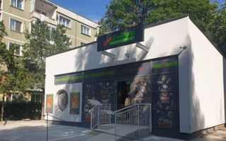 Spațiu comercial de vânzare în Cantemir, Iași – 188 mp, teren 304 mp, 4 locuri parcare, chiriaș stabil - Poză 2