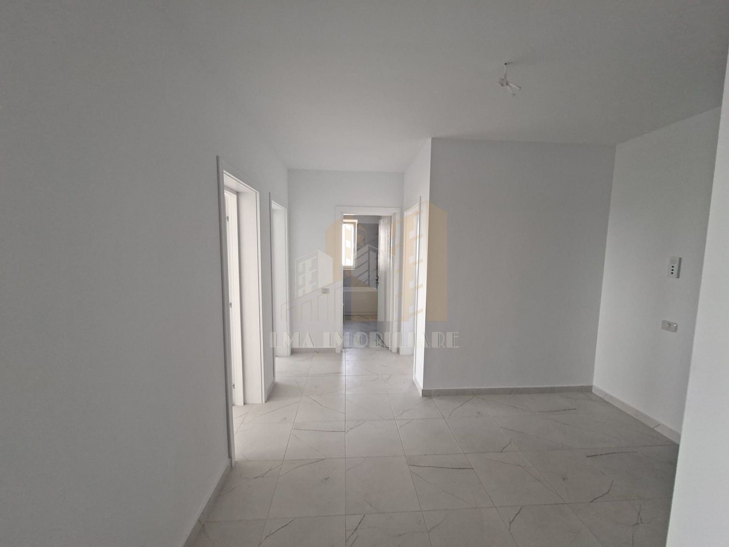 Apartament 3 camere Subcetate City 2 Sanpetru Brasov - Poză 3