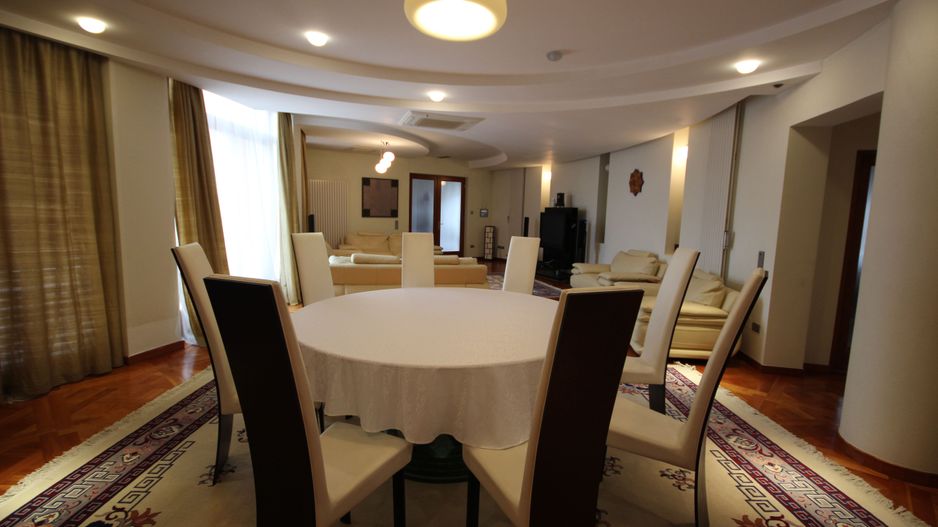 Casa pretabila birouri, camin de batrani - Poză 4