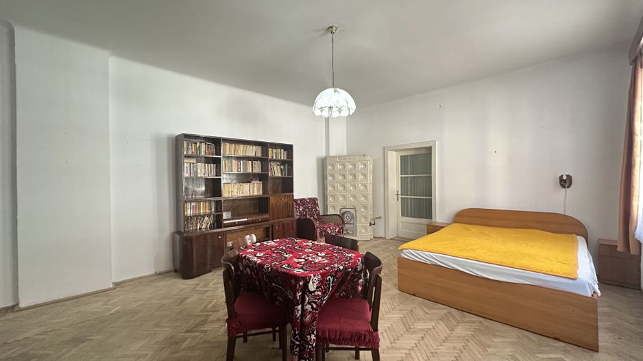 Apartament in casa spațios la doar 5-7 minute de Centrul Istoric - Poză 1