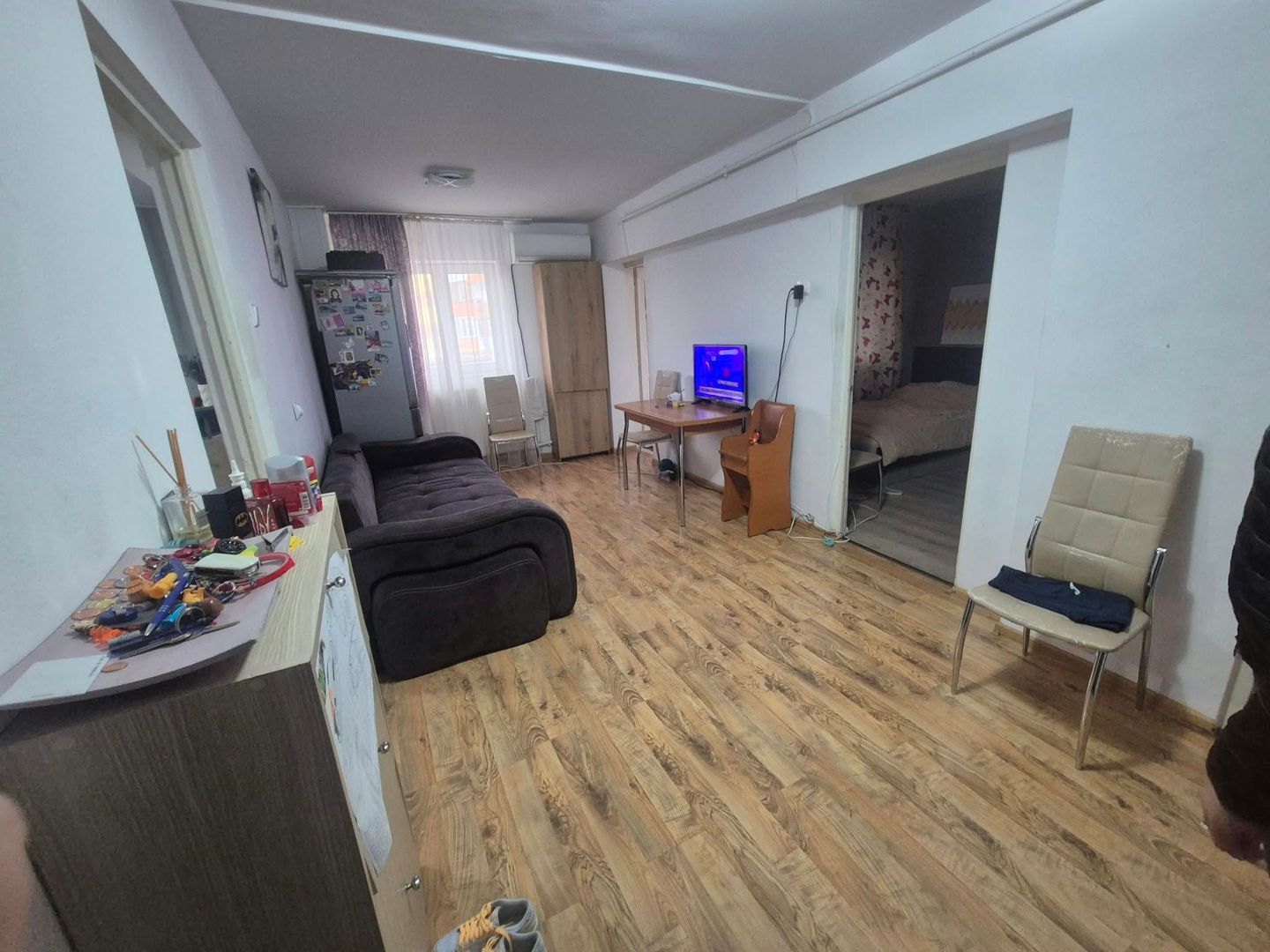 Apartament cu 2 dormitoare + Living, Etaj 2, Cetate, Școala Nr. 7 - Poză 1