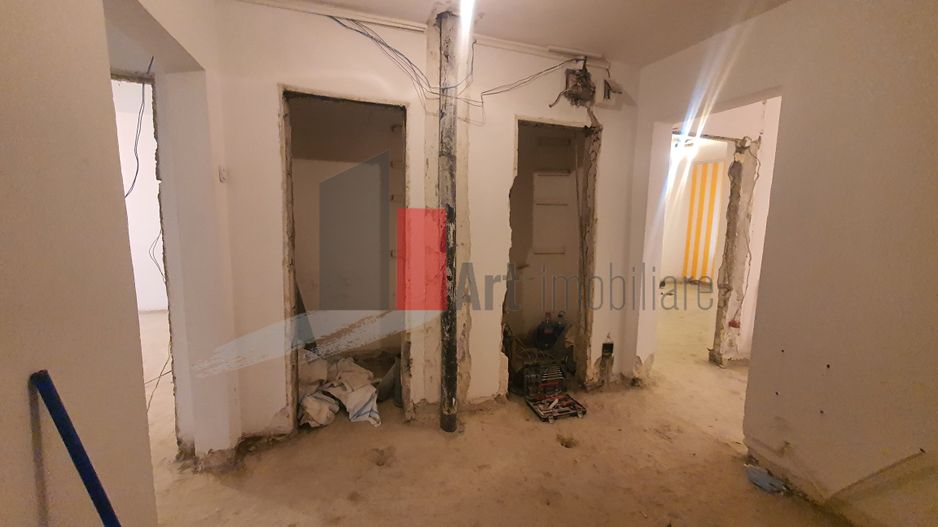 Super Ocazie - Ap 4 cam Giurgiu decomandat, parter - Poză 11