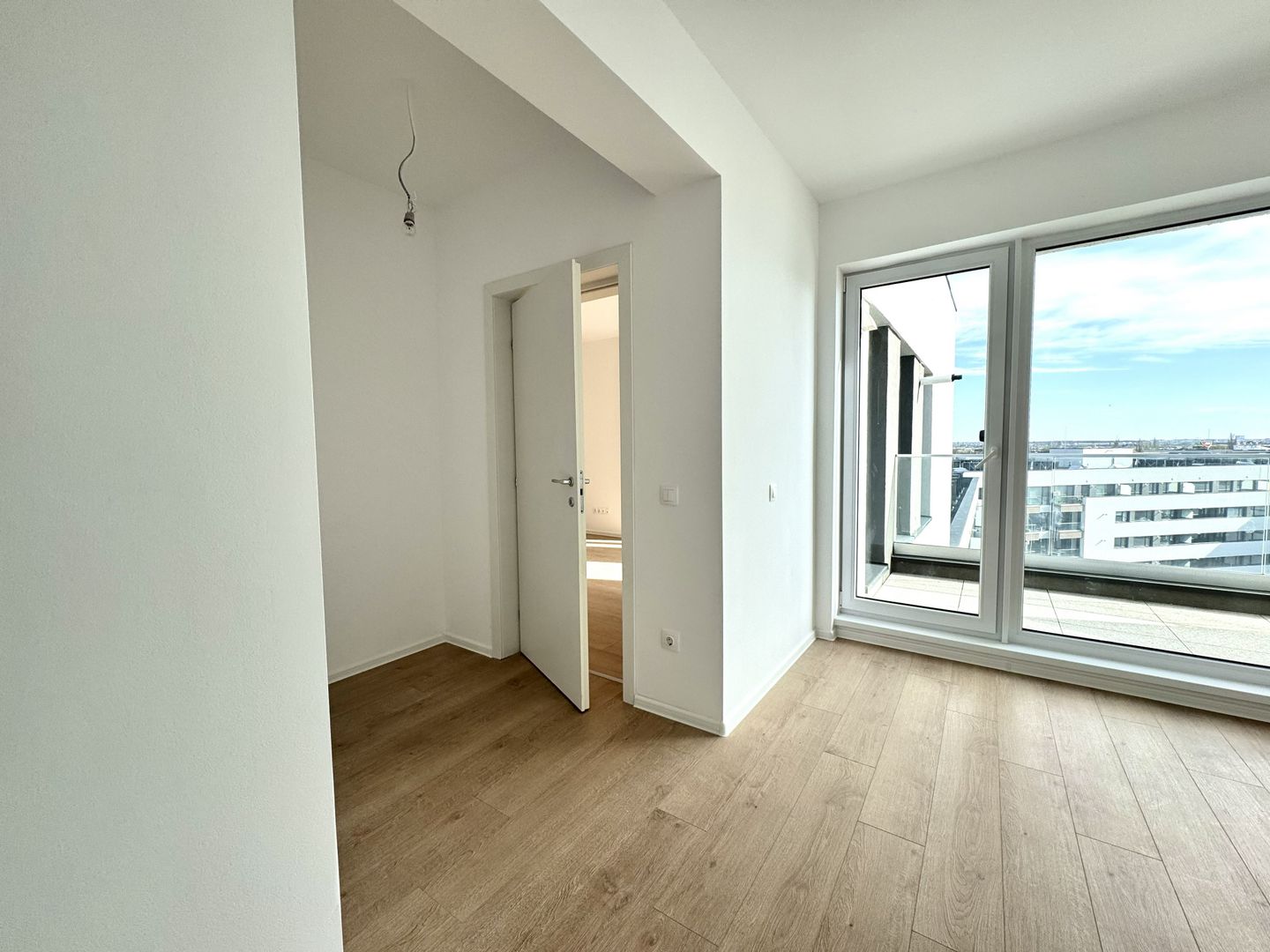 Apartament 3 camere Zona Mall Colosseum-Lacul Străulești - Poză 21