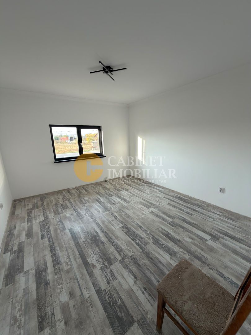 🏡 VILĂ DEOSEBITĂ 250 MP UTILI,1800 MP TEREN , TUTORA –  187.000 €! 🏡 - Poză 6