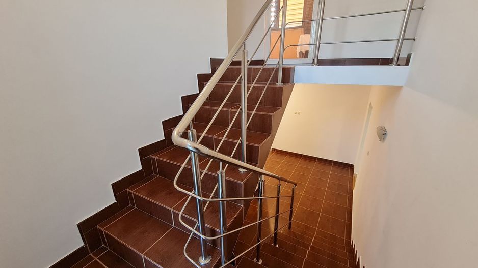 Casa individuala | 5 camere | teren 300 mp | Pipera - Poză 10