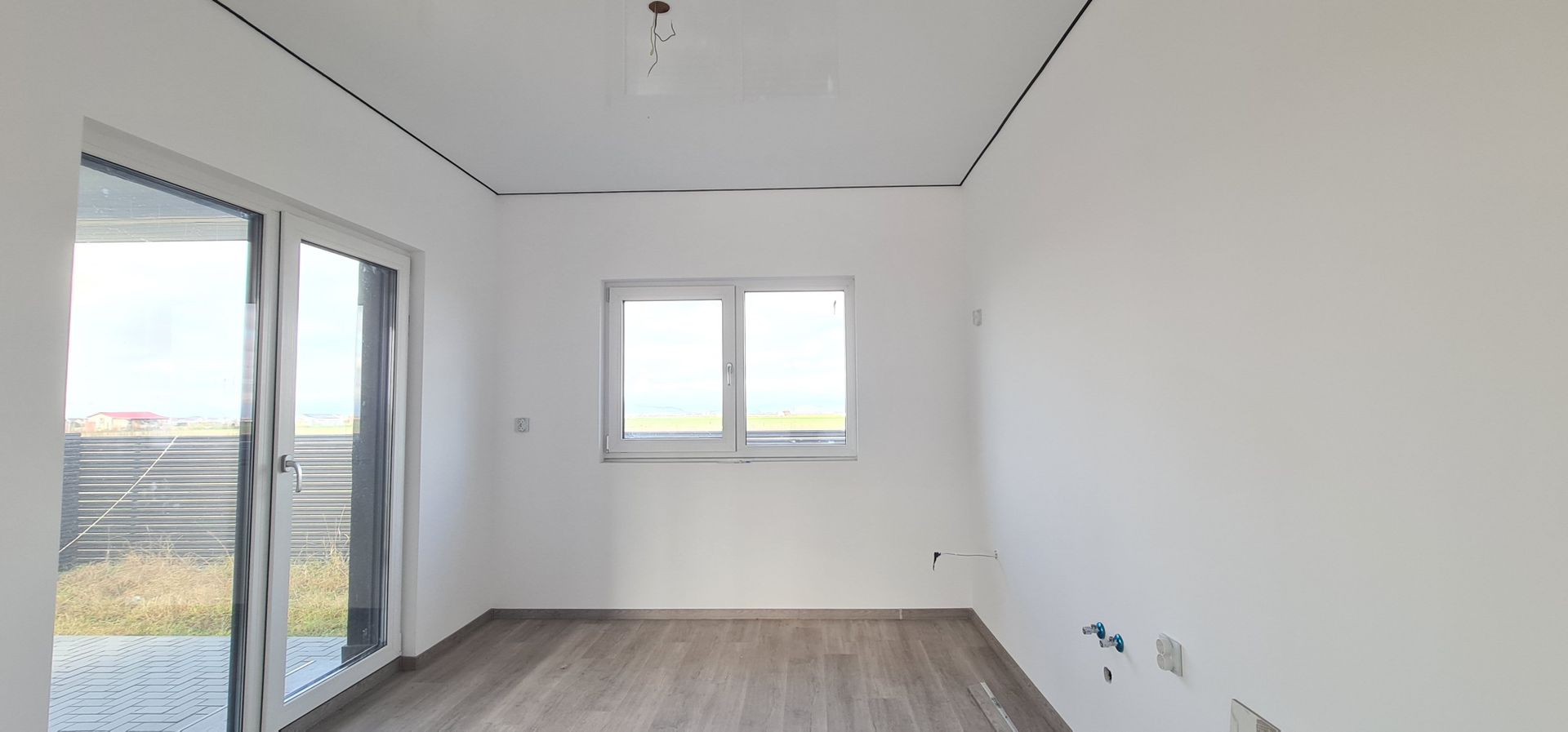 Casa 4 camere finalizata intabulata cartier Izvor Tarlungeni - Poză 10