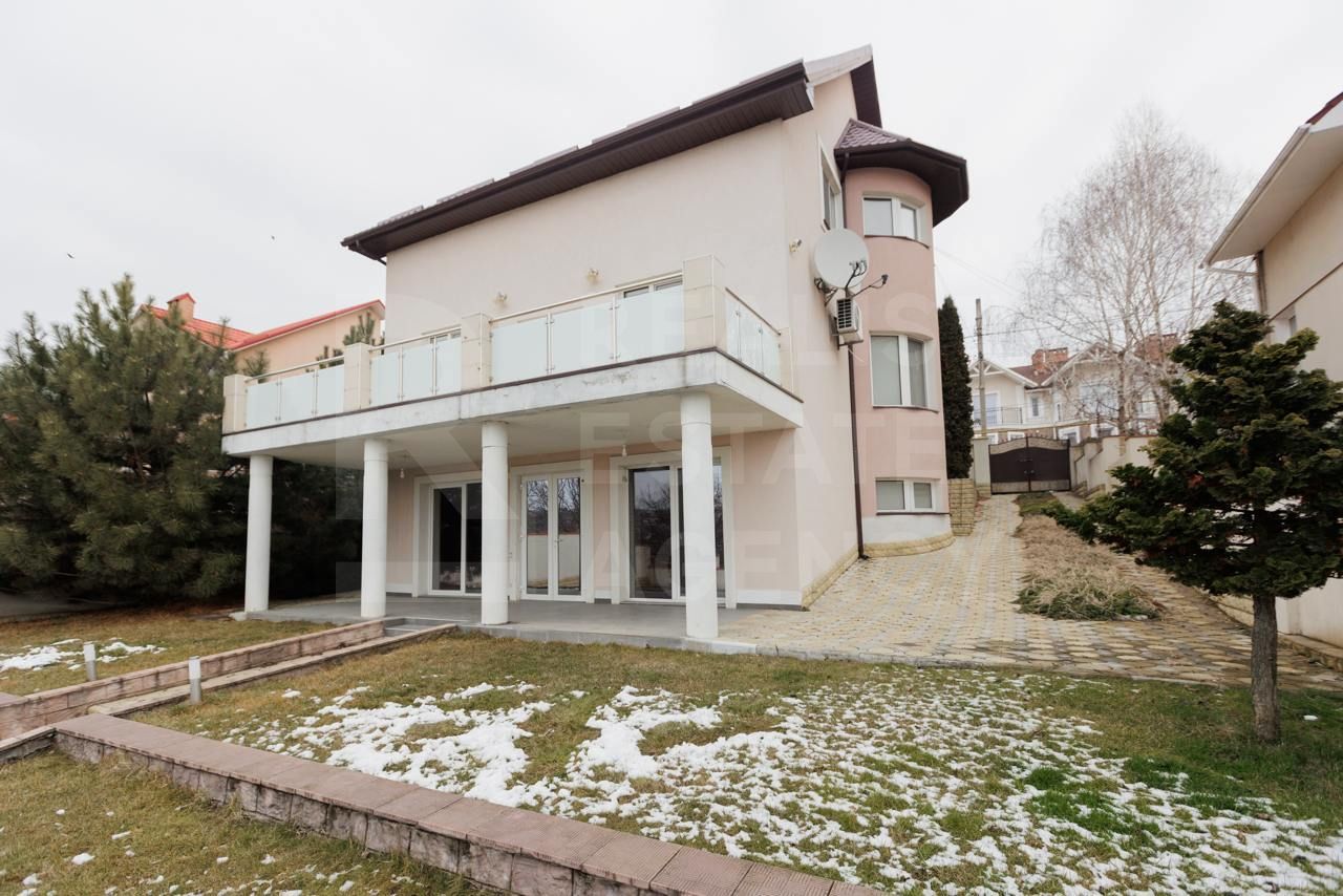 Chirie, casă, 3 camere, strada Plaiului, Botanica - Poză 2