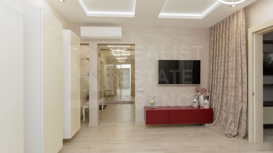 Vânzare 3 dormitoare separate, living generos și debara la etaj CADOU - Poză 7