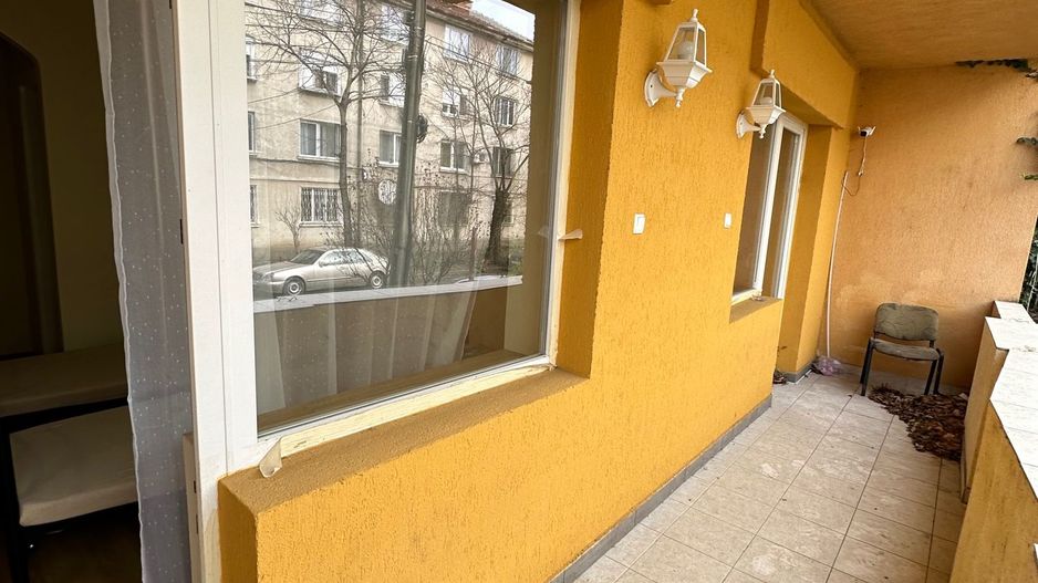 Apartament spatios 150 mp - Poză 28