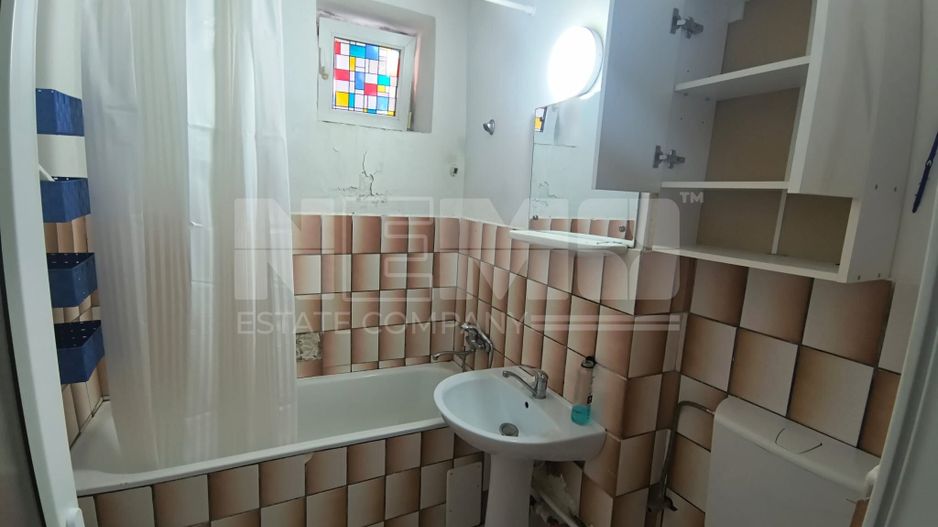 Apartament 3 camere, Obcini, parter, ideal birouri/cabinete - Poză 10