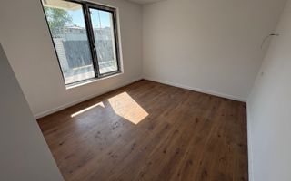 Individuala Otopeni, Odaile, curte MARE, 6 CAMERE - Poză 9