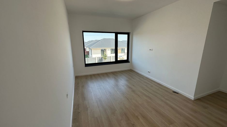 O oază de liniște și eleganță contemporană în inima Tunariului - Poză 16