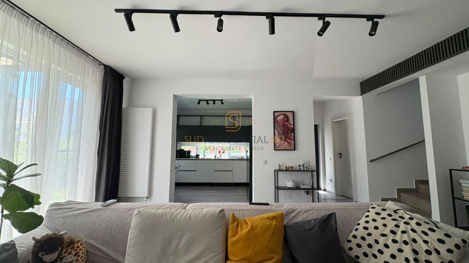 Duplex modern cu 4 camere, curte amenajata, com.Berceni - Poză 10