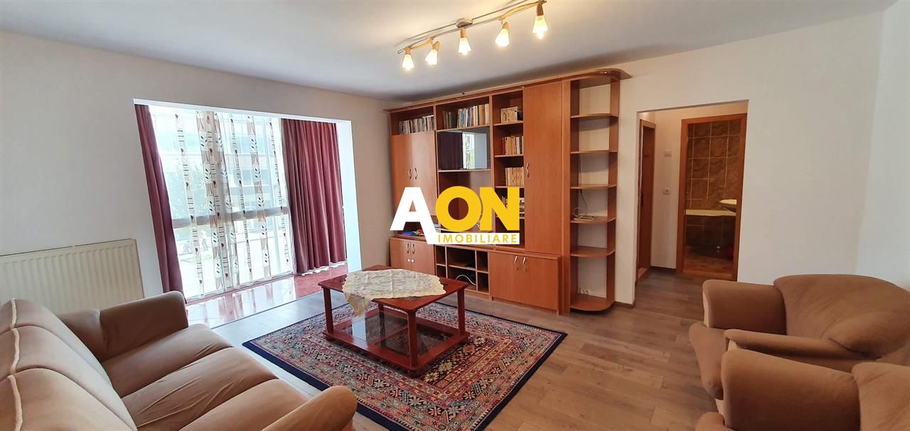 Apartament 3 camere, etaj 1, Cetate, zona Liceului Militar - Poză 1