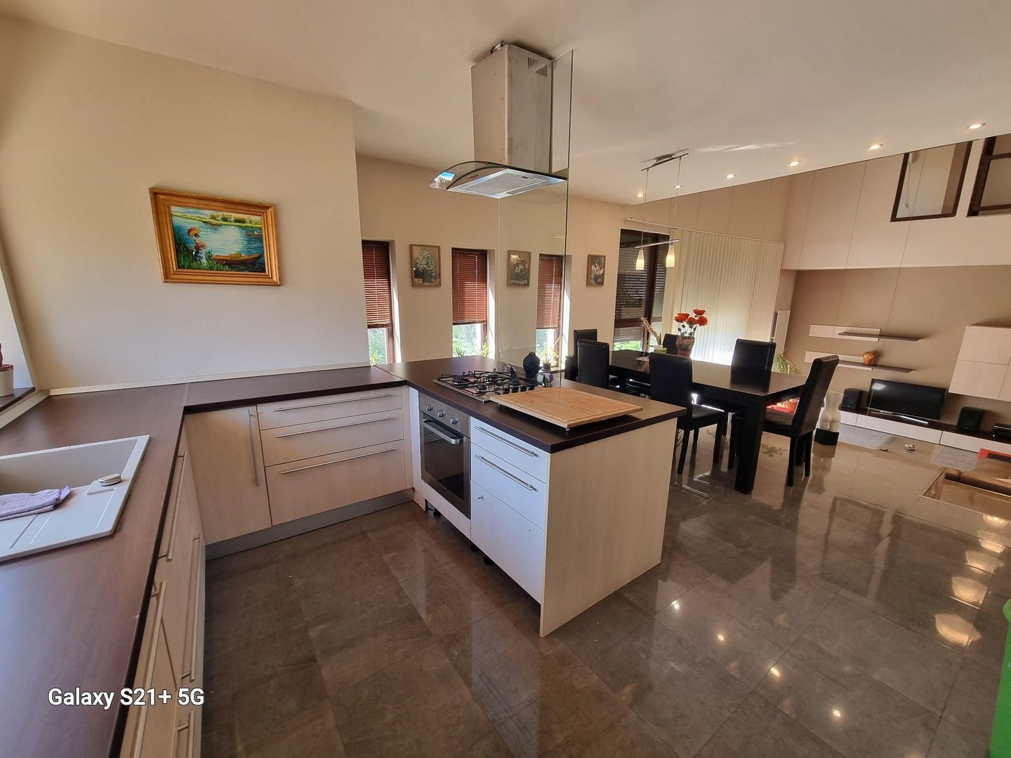 Vilă cu 4 camere de închiriat în zona Braytim cu piscina - Poză 10