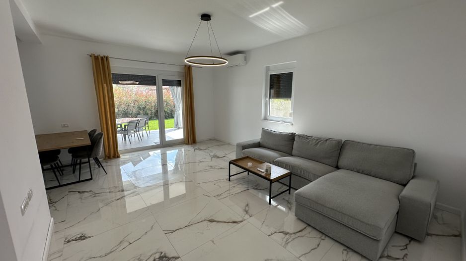 Duplex despărtit  prin garaj zona Ikea - Poză 3