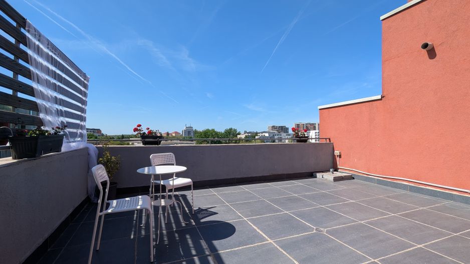 Penthouse, 100 mp utili, 50 mp terase - Poză 9