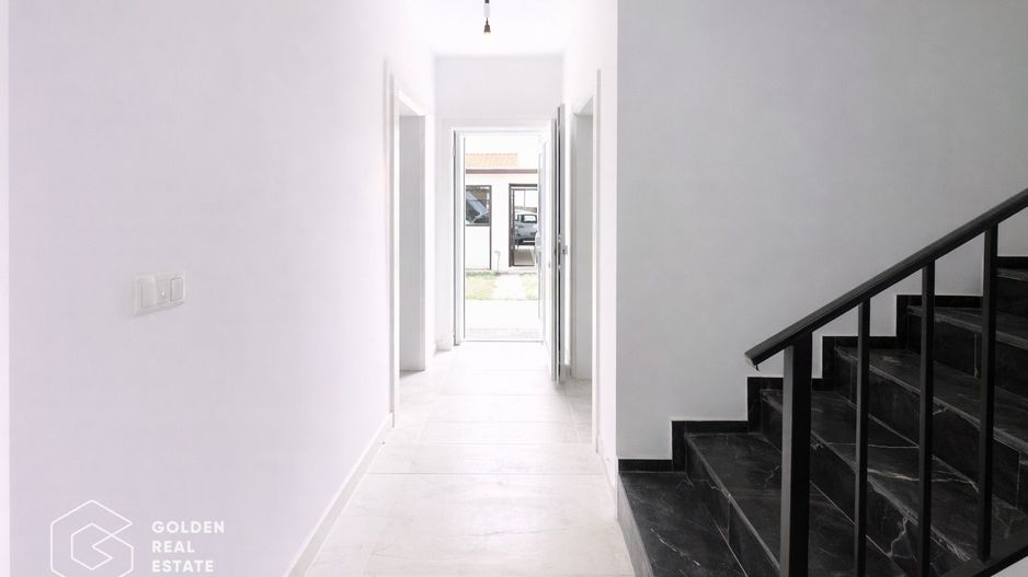 Duplex modern în Moșnița Nouă, 101 mp utili, 218 mp teren, fără pereți comuni - Poză 8