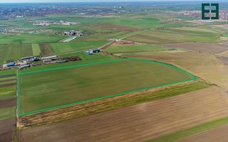 Teren intravilan cu acces la Drum Județean DJ 709 - 275200 mp - Poză 4