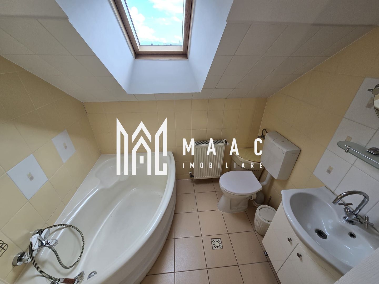Apartament 3 camere decomandate 2 bai etaj 3 Zona Terezian - Poză 7