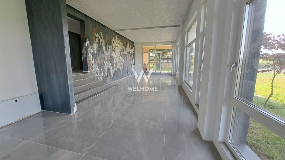 Vilă modernă premium cu piscină interioară, teren 1200 mp și panoramă - Poză 4