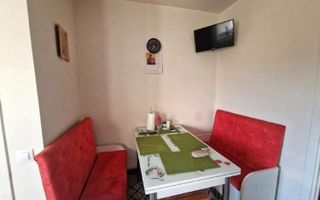 Apartament 3 camere Aradului 2 bai 2 balcoane centrala proprie - Poză 9