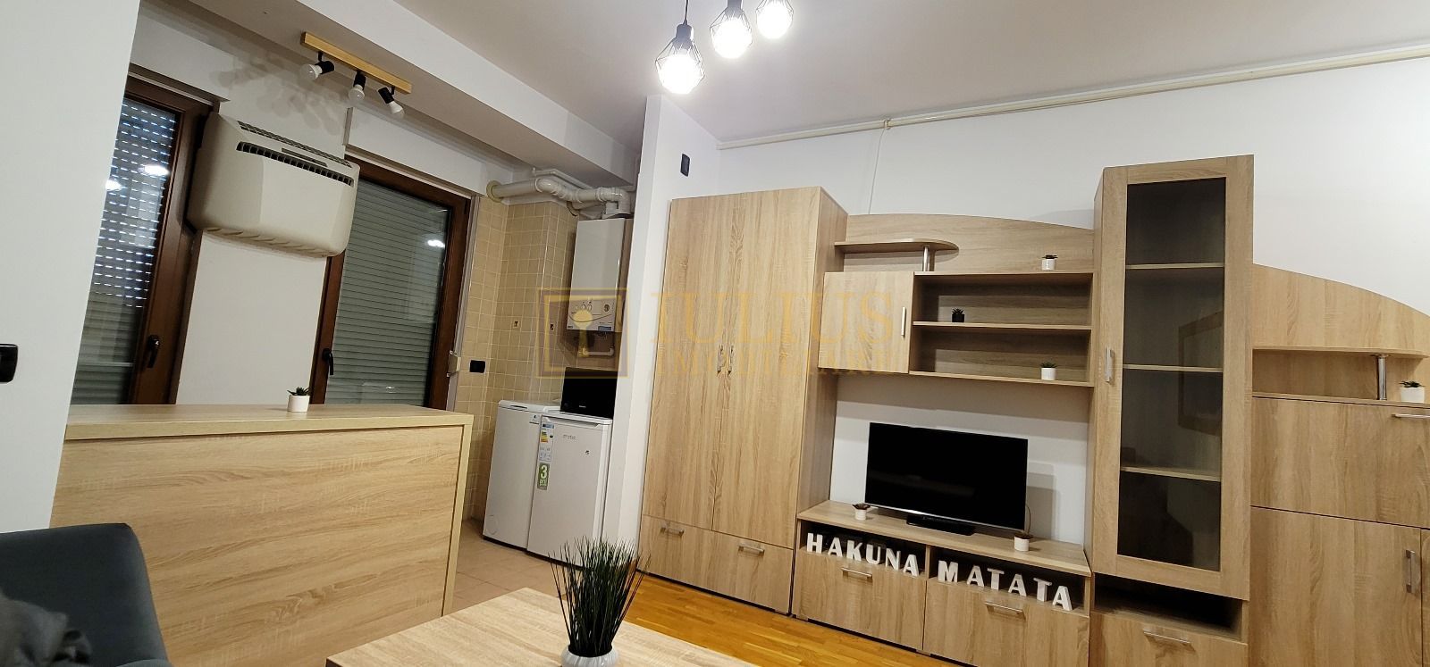 1 camera, centrala proprie/ Judetean - Poză 4