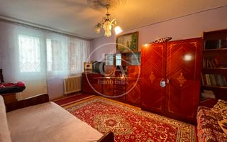 Apartament de vânzare cu 3 camere în zona Dacia, Oradea - Poză 1