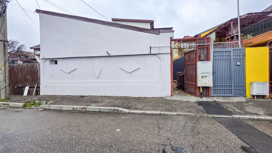 Casă 4 camere renovată 2025 – Strada Iași nr. 21, Rahova, București! - Poză 14