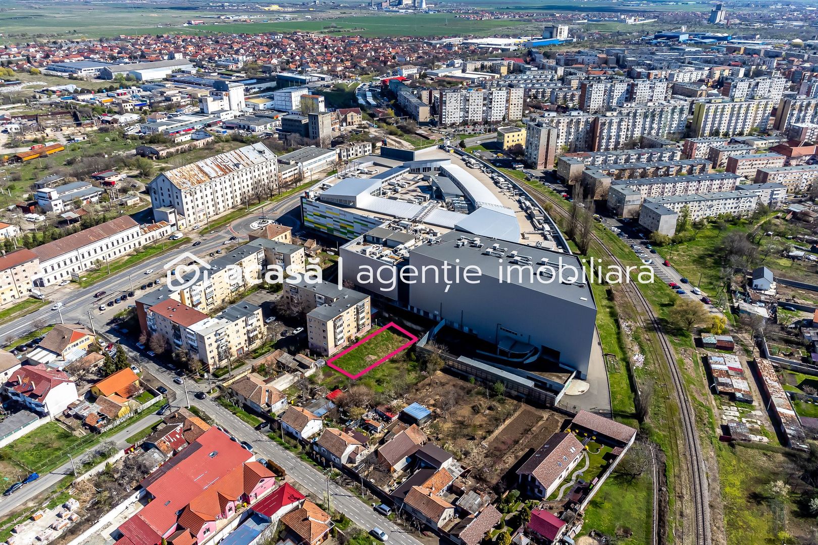 700 mp teren construcții lângă Galeria Mall - Poză 1