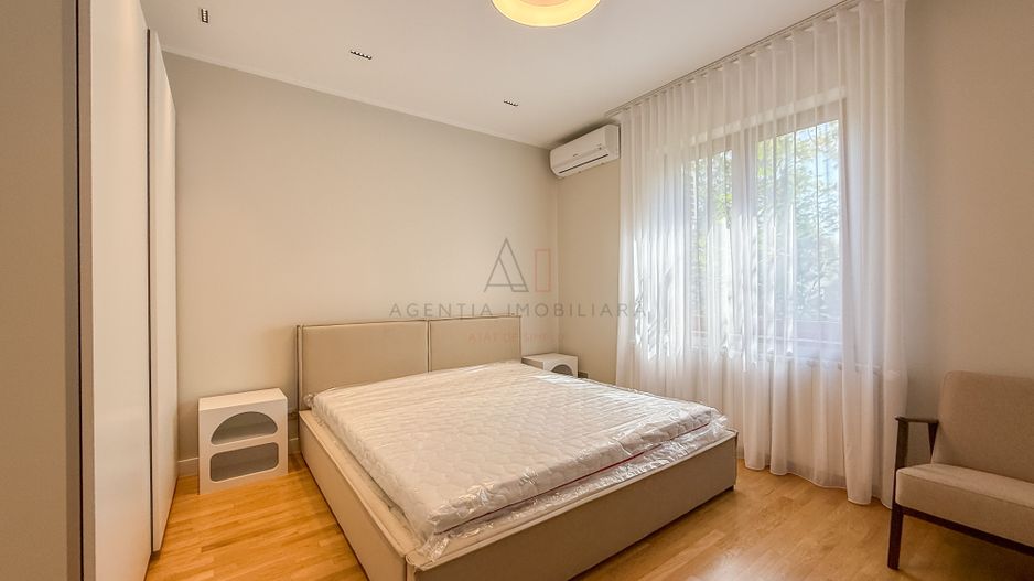 3 camere zona Capitale - Poză 1