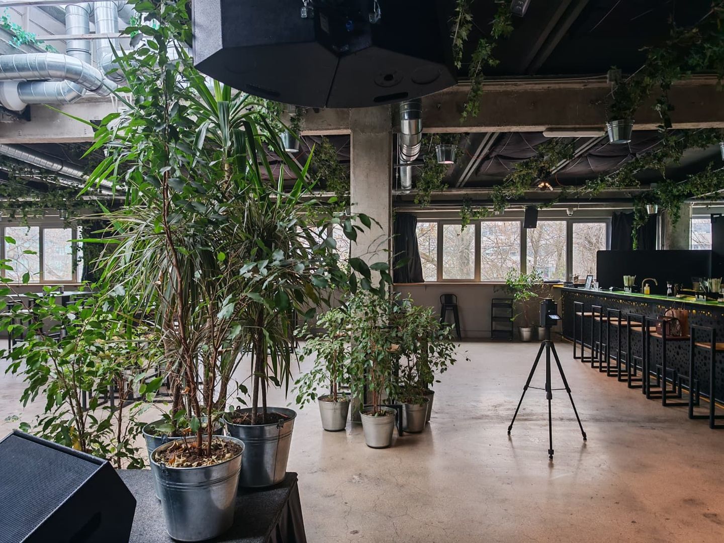 Spațiu  576mp+120mp curte  la 5 minute de Metrou Pipera - Poză 10