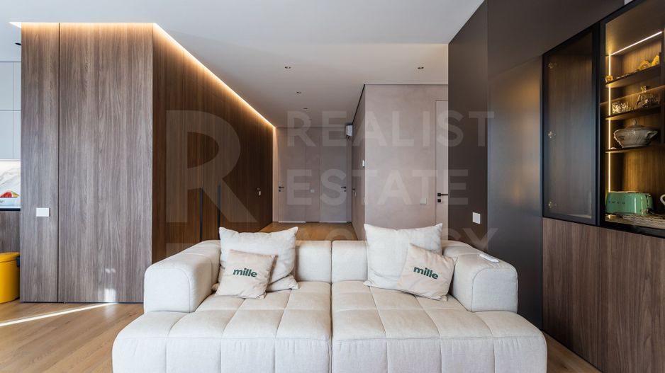 Vânzare, penthouse, 3 odăi + living , str. Onisifor Ghibu, Buiucani - Poză 2