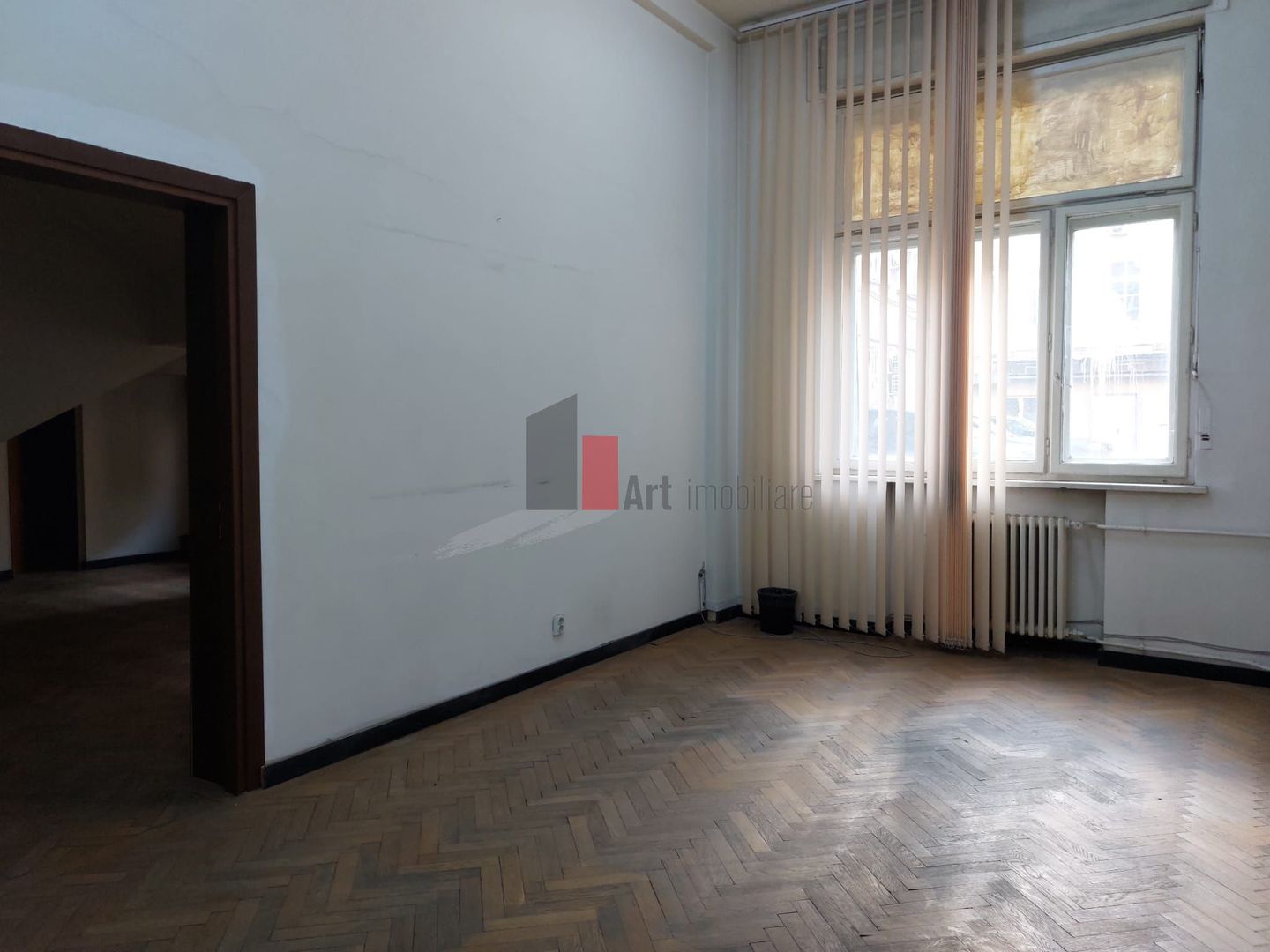 Spatiul "APALA",  Sala Palatului, imobil  birouri, 97 mp, FARA RISC SEISMIC - Poză 2