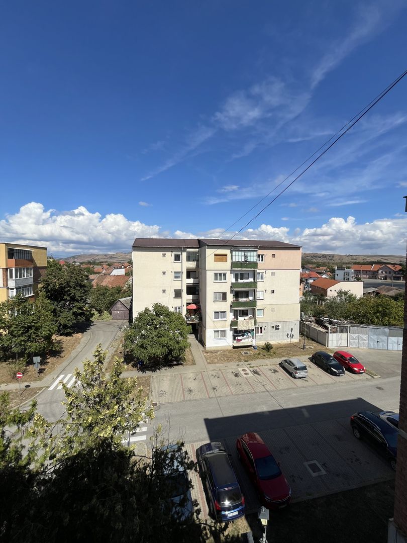 Apartament de vanzare in cartierul Lucian Blaga in stadiu de renovare! - Poză 1