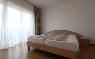 Buziasului, 3 camere + 2 bai, centrala proprie - Poză 11