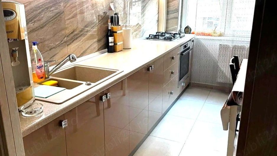 Oportunitate Investitie 2 Camere Dec Calea Vitan 59 mp Etaj 1 Luminos Renovat - Poză 1